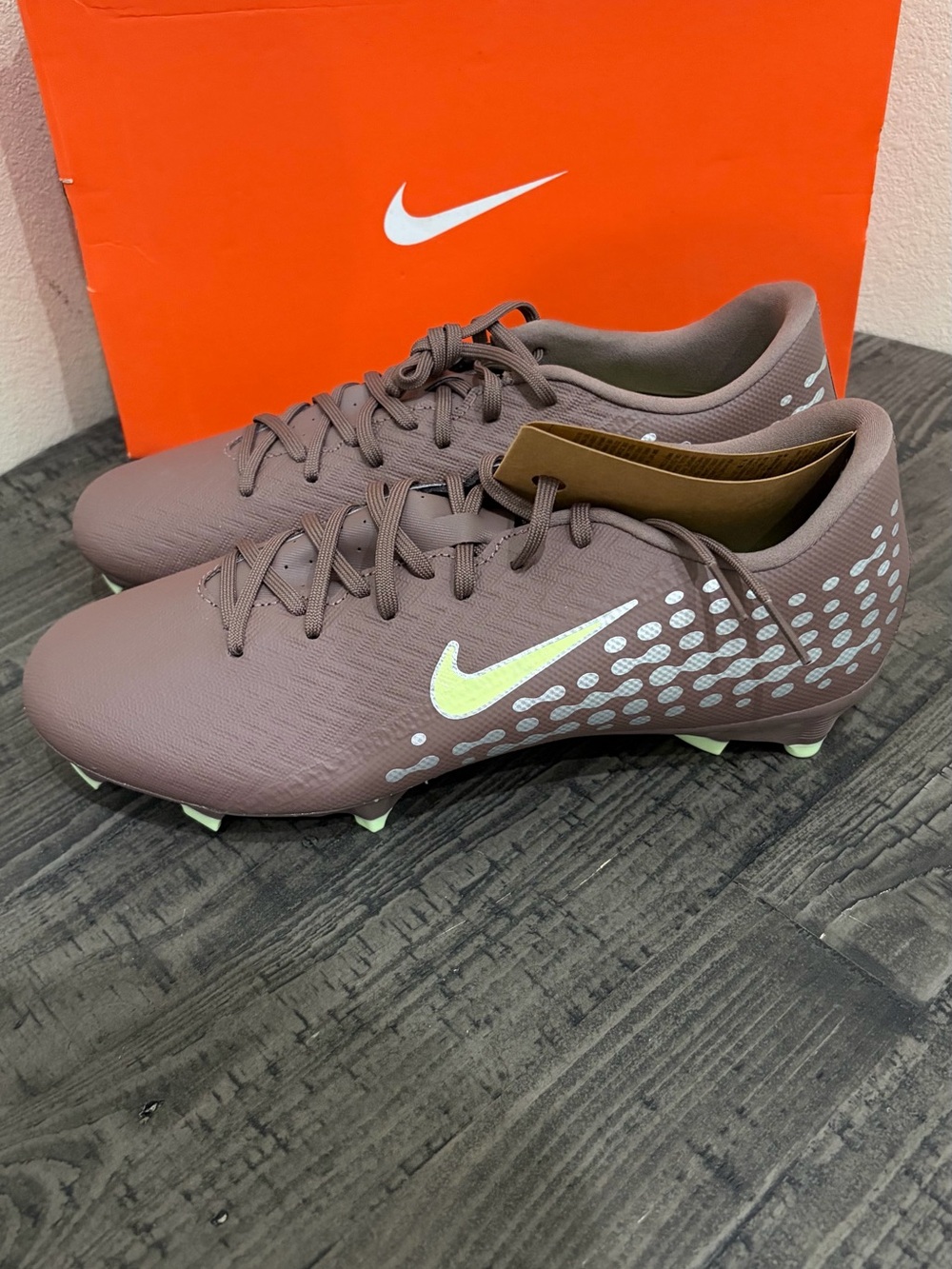 🚨BRAND NEW Nike Men and Women’s Kylian Mbappe Soccer Cleats🚨